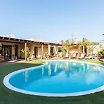 Granados Villa